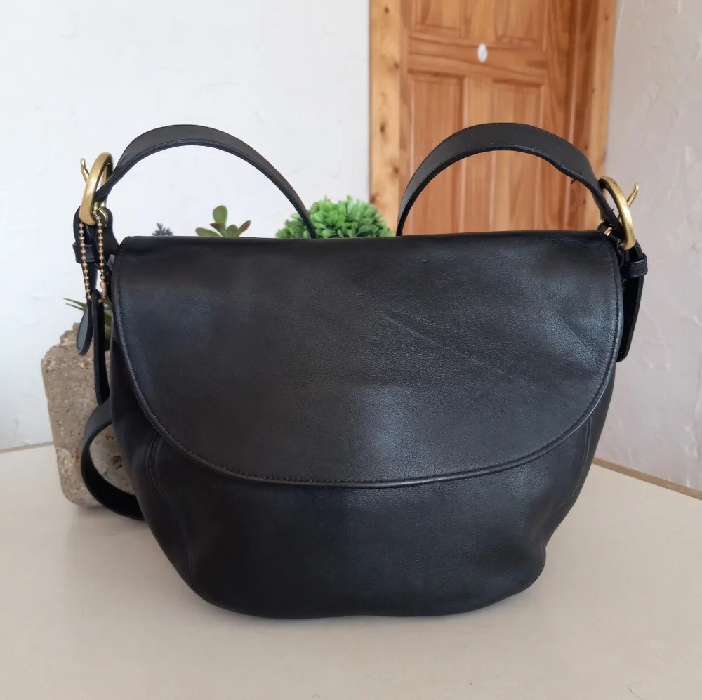 Coach Classics Collection: The Carlton Flap Bag In Black